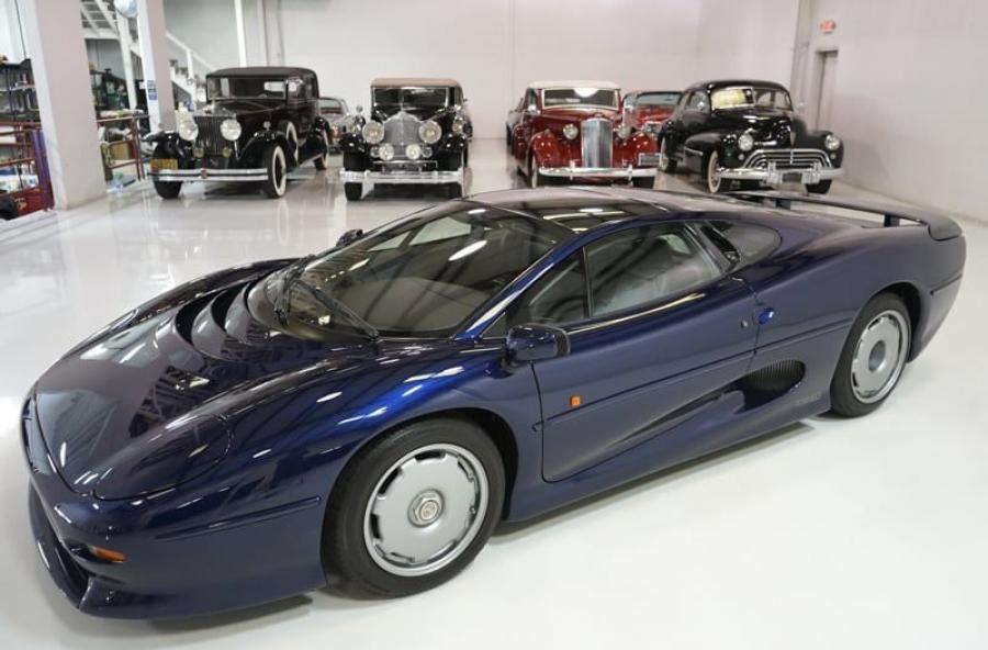  Jaguar XJ220 1994 года  (фото 43 из 55)